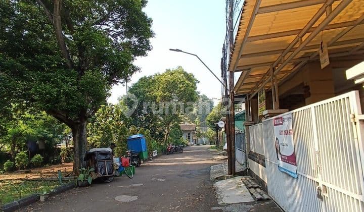 Rumah 2 Lt Dekat Ps Modern Bsd Serpong