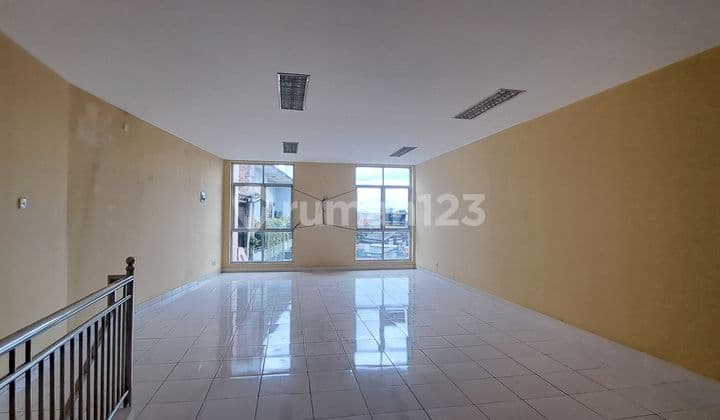 Dijual Cepat Ruko Siap Pakai 2.5 Lantai di Jl Raya Akses Ui Depok