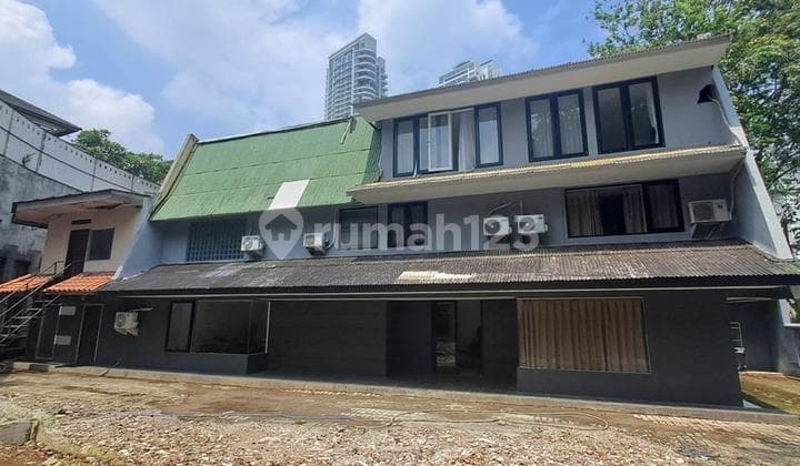 Rumah Cocok untuk Kantor Parkiran Luas Siap Pakai di Taman Kemang Jaksel