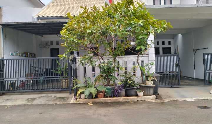 Rumah Bagus Siap Huni Dalam Komplek di Cibubur Harga Menarik SHM