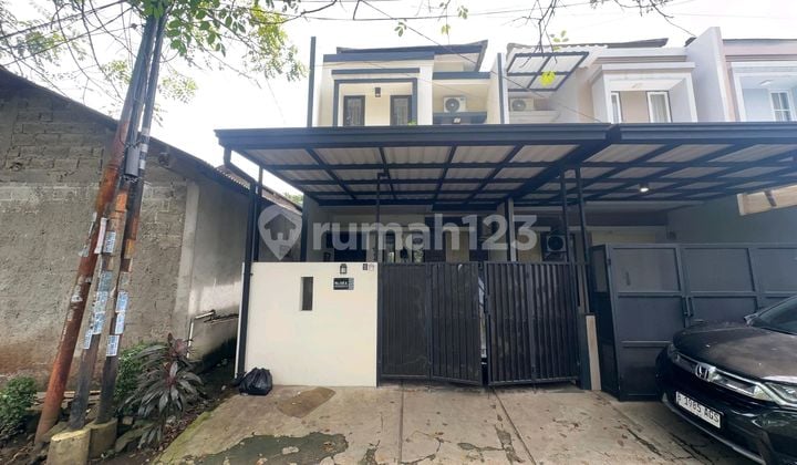 Rumah Cantik 2 Lantai Harga di Bawah Harga Pasar di Pondok Cabe di Tangerang Selatan