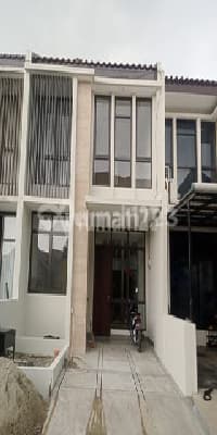 New 2-story house, ready to occupy in safe and comfortable Cirendeu