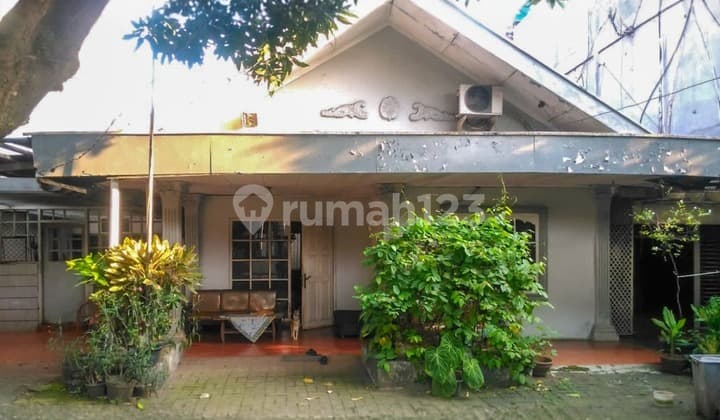 For Sale, House in Kebayoran Baru