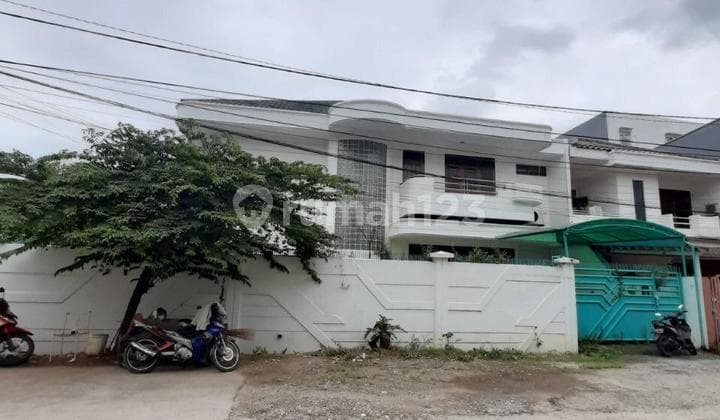 For Sale, Rumah di Taman Ratu