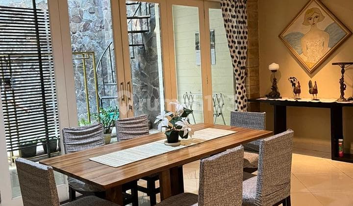 Rumah Kontrakan 2 Lantai Siap Huni Bagus di Pondok Indah Jaksel