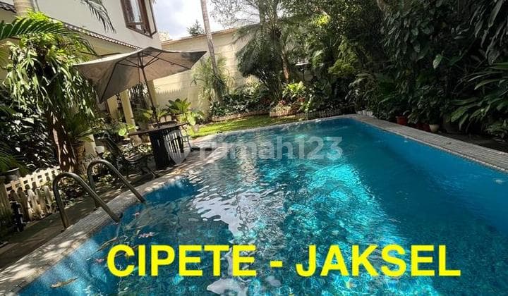 Rumah Lapang Dan Nyaman di Cipete