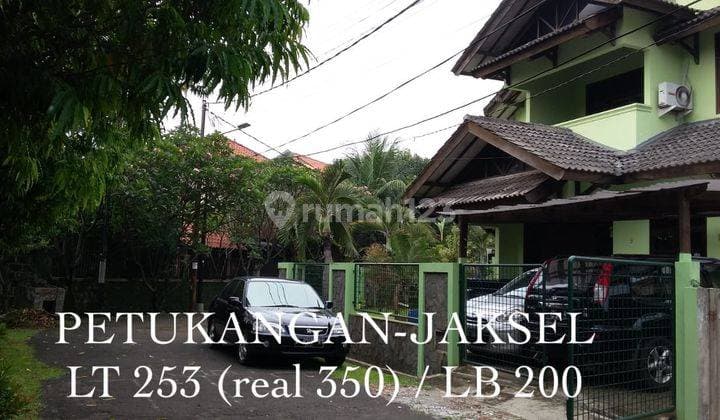 Rumah Asri di Petukangan Jaksel
