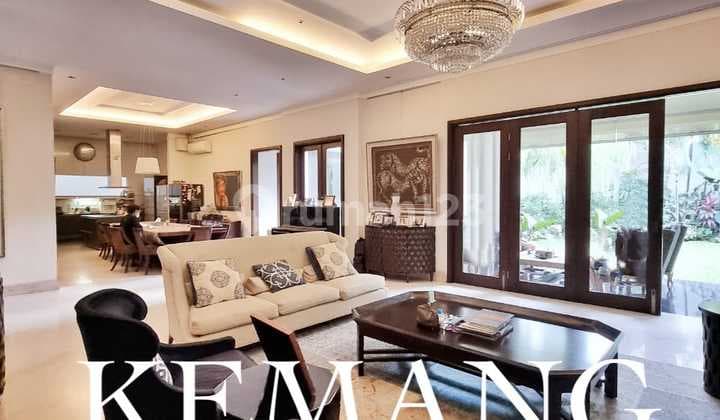 Rumah Bagus Unfurnished SHM Kemang, Jakarta Selatan