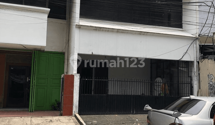 Perkantoran Butuh Minim Renovasi LB 380 m2 SHM Keb Baru Jaksel