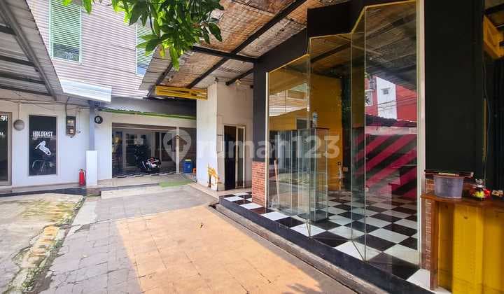 Ruang-usaha di Area Radio Dalam, Jakarta Selatan