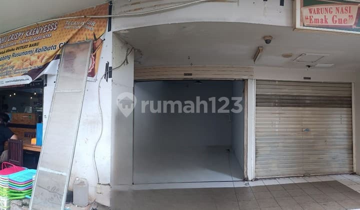 Sewa Kios Apartemen Kalibata City, Tower Damar, Depan Parkiran