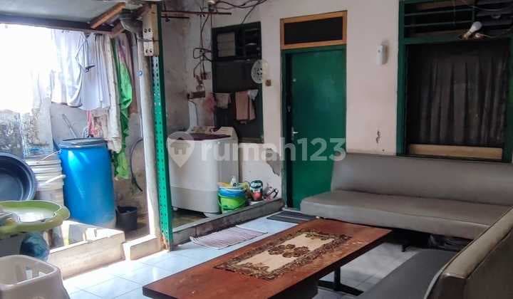Rumah Lokasi Strategis Di Pusat Kota
