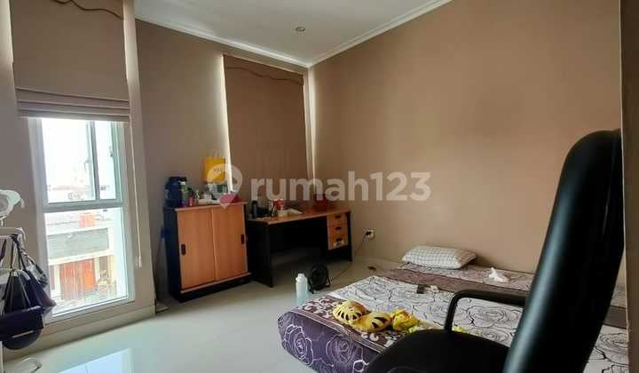 Disewakan Rumah di Duri Kepa