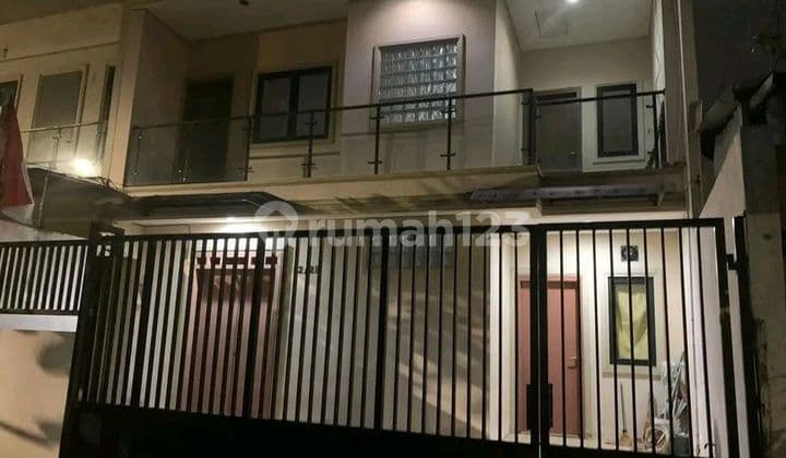 Dijual Cepat Rumah di Taman Aries