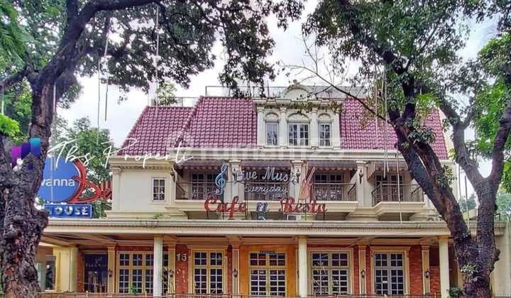 Dijual Gedung Komersial di Kebayoran Baru Jakarta Selatan