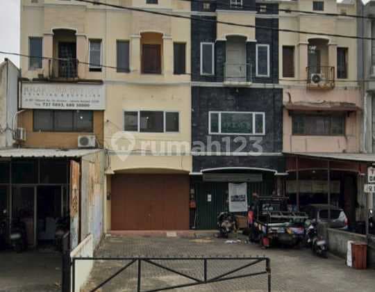 DISEWA RUKO RC VETERAN RAYA DEKAT RSPPN SOEDIRMAN BINTARO PESANGGRAHAN JAKARTA SELATAN