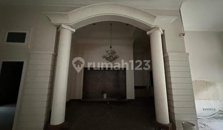 DIJUAL RUMAH LAMA SIAP HUNI DI JL. ZAMRUD PERMATA HIJAU JAKARTA SELATAN