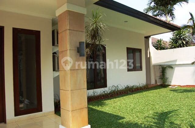 FOR RENT HOUSE ON JLN. KEMANG TIMUR BANGKA MAMPANG PRAPATAN SOUTH JAKARTA