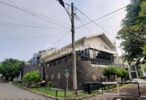House for Sale (Fully Furnished/ Ready to Move In) Strategic Location & Flood-Free in Megapolitan Cinere Estate, Depok