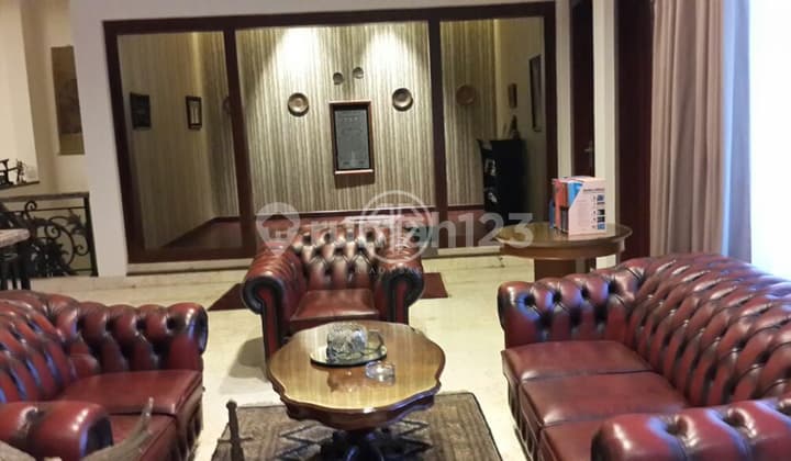 Rumah Sudah Renovasi Furnished 2 Lantai di Cipete Jakarta Selatan