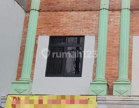 Dijual/disewakan ruko 3,5 lantai Margonda Raya Depok
