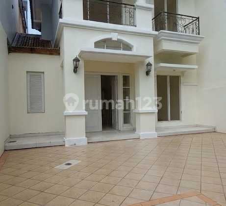 Dijual Royal Residencetype 110/180 (8X22,5)