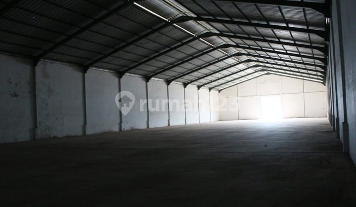 Disewakan Gudang Lokasi Strategis Siap Pakai di Kosambi Tangerang