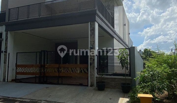 Dijual Rumah 2 Lantai Lokasi Strategis di Citra Raya
