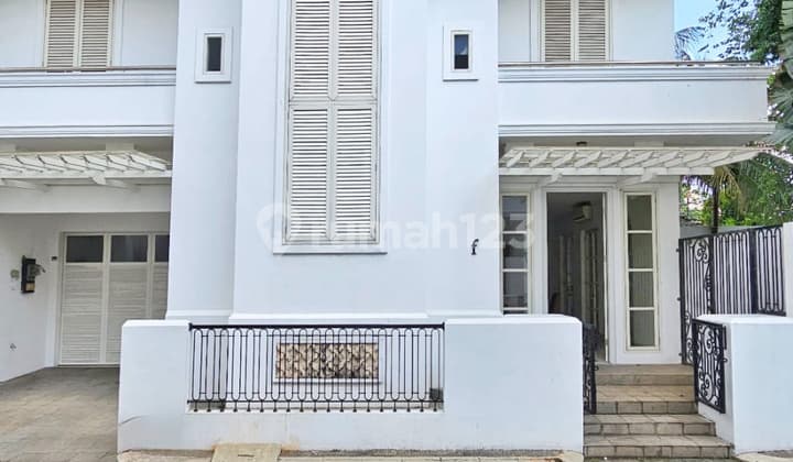 Dijual Rumah 3 Bedroom Dalam Cluster Bagus SHM - Sertifikat Hak Milik di Kemang