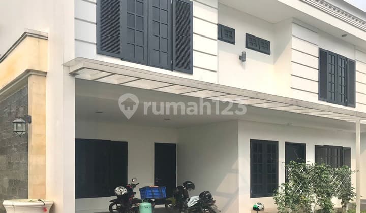 Dijual Rumah 4 Bedroom Semi Furnished Di Lebak Bulus