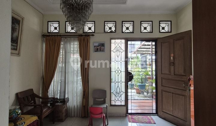 Dijual Rumah Kost 4 Kamar Tidur di Condet