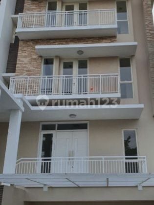 Rumah Jual Sherwood Kelapa Gading