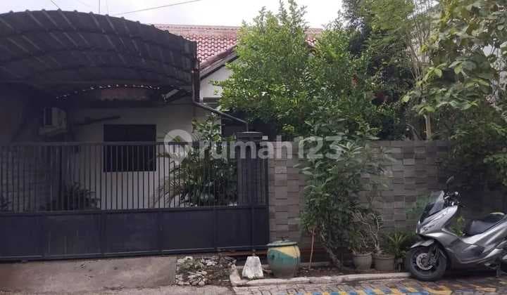 Good House Unfurnished SHM Surabaya City, Surabaya