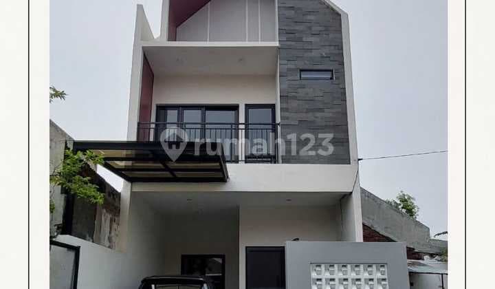 Rumah Bagus Unfurnished SHM Rungkut, Surabaya