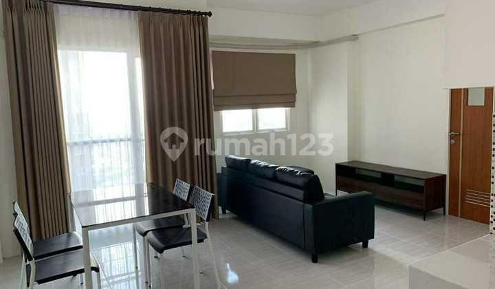Apartment 3 BR Semi Furnished