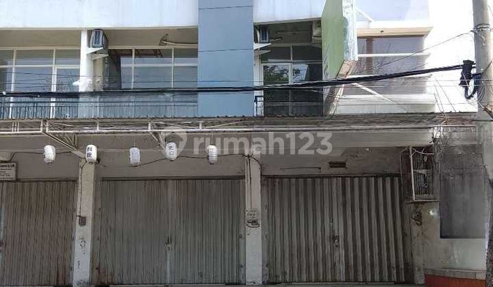 Ruko Butuh Minim Renovasi 200 m2 SHM Surabaya Kota, Surabaya Ruko Butuh Minim Renovasi 200 m2 SHM Surabaya Kota, Surabaya