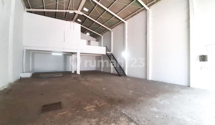 Warehouse, 1 Floor, HGB, in Kenjeran