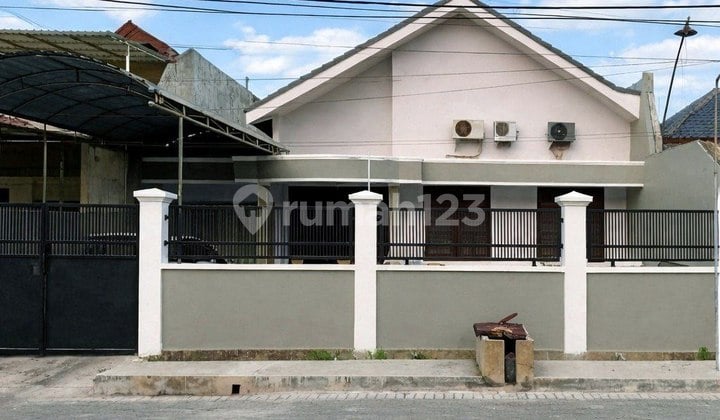 Klampis Anom House, Mukti Strategis Residence, Ready to Occupy Klampis Anom House, Mukti Strategis Residence, Ready to Occupy