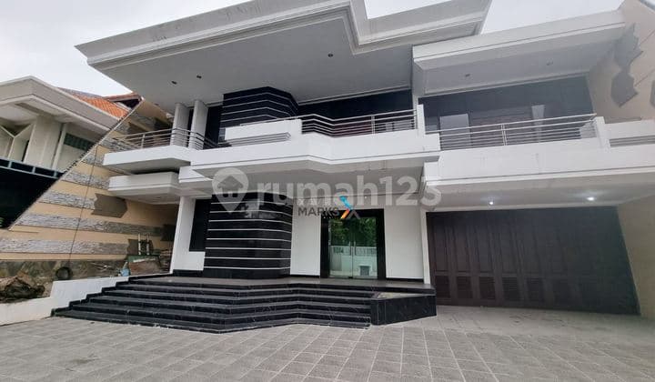 Disewakan Rumah Jalan Argopuro Tengah Kota Baguusss Luass