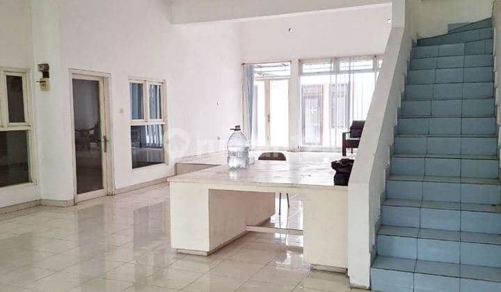 For Rent House in Manyar Commercial Area near MERR Main Road