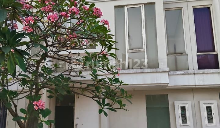 Dijual Rumah Siap Huni di Grand Pakuwon dekat Pakuwon Mall Citraland