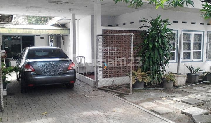 For Sale: House on Raya Karangmenjangan, Suitable for Office Business