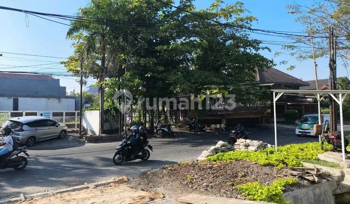 For Rent: Commercial House Near Jambangan Margorejo Ahmad Yani