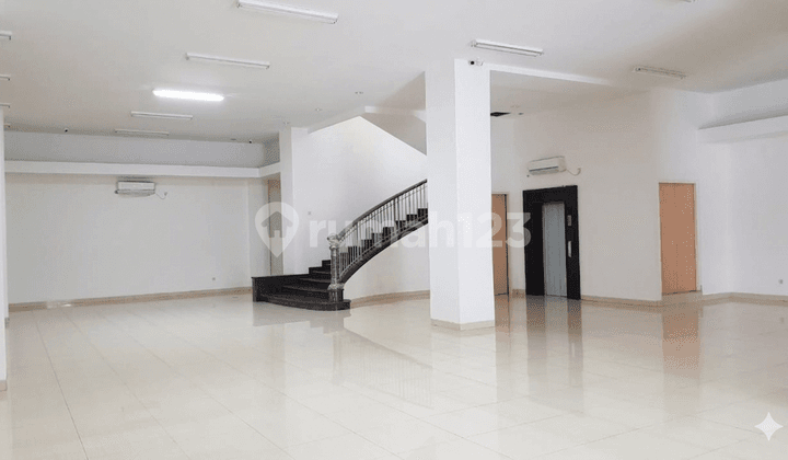 Dijual Gedung di Nol Jalan Raya Jemursari Komersial Area