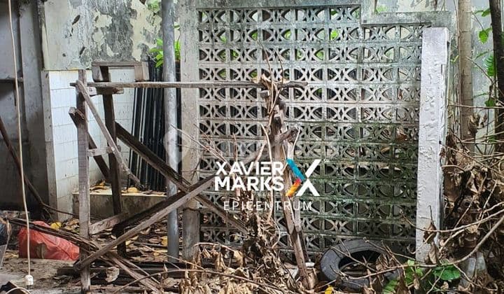 For Sale: Land Area Calculated House in Karangasem, Tambaksari, Surabaya