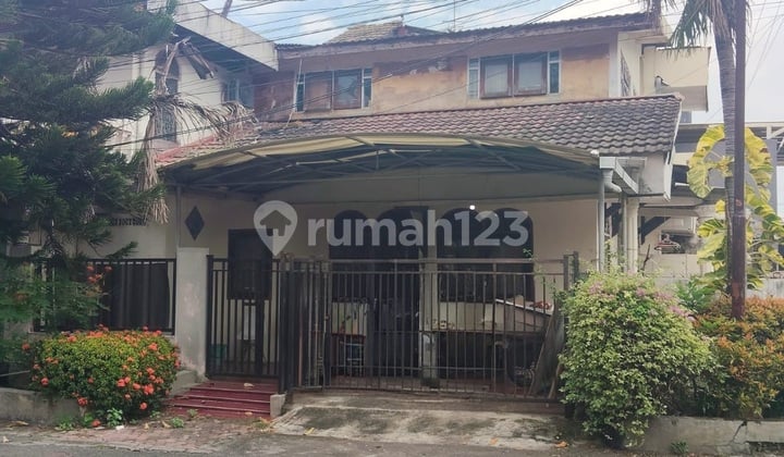 Dijual Rumah di Wisma Permai Dekat Galaxy Mall Pakuwon City