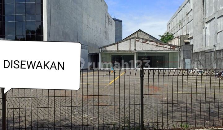 Disewakan Showroom Pusat Kota Tunjungan Surabaya Disewakan Showroom Pusat Kota Tunjungan Surabaya