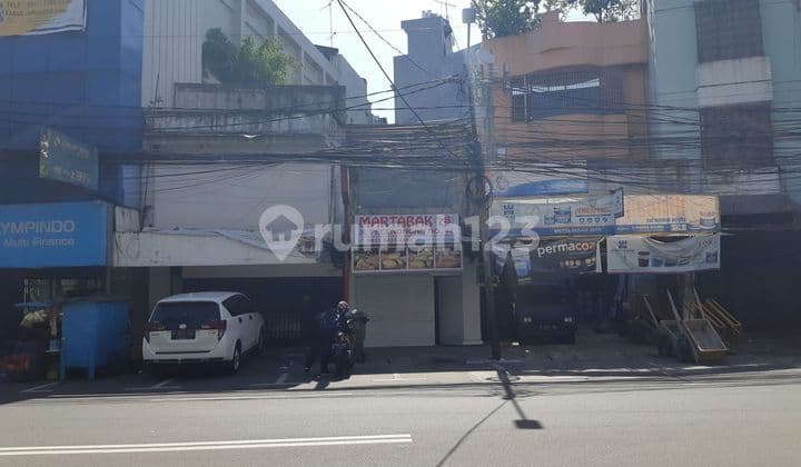Shop house in Pecenongan, Central Jakarta