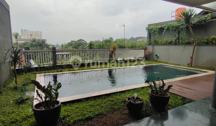 Rumah Mewah di Jalan cisatu Ciumbuleuit View Bagus