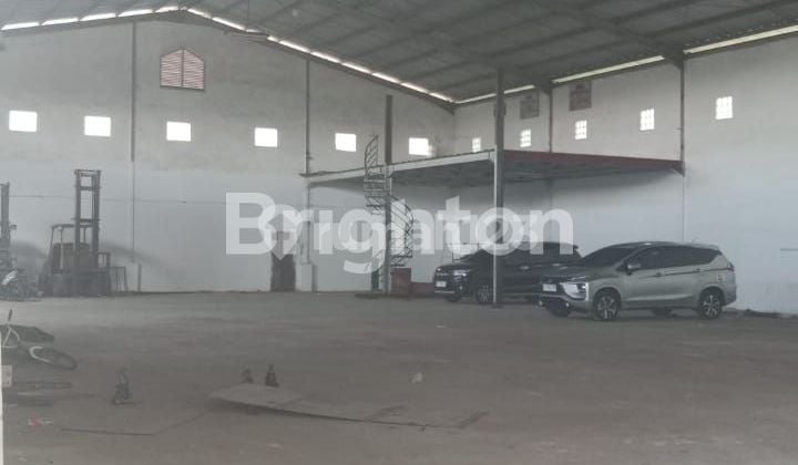 Gudang samarinda dekat pintu TOL